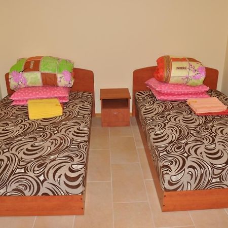 Hotel Surauciu Sveciu Namai à Aukštadvaris Extérieur photo